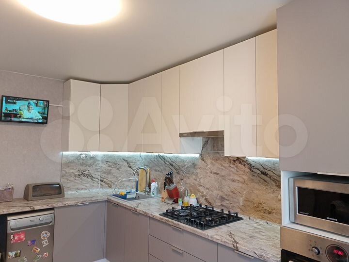 3-к. квартира, 77,1 м², 3/9 эт.