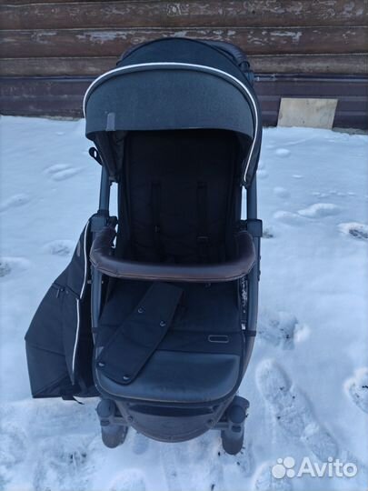 Прогулочная коляска bubago cross