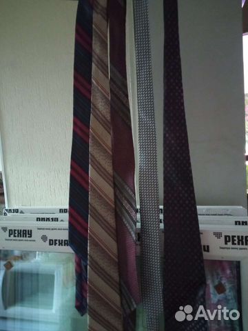 Галстуки в асортименте