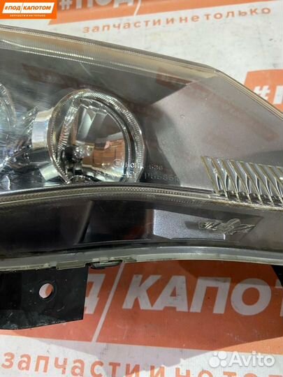 Фара Ксенон прав. Mitsubishi Outlander 2 2006