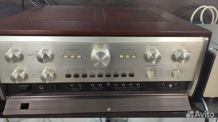 Accuphase C-200L Предусилитель
