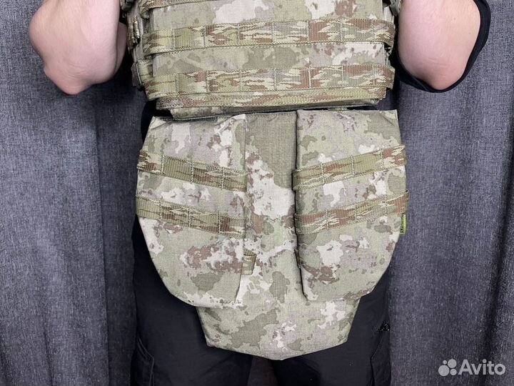 Плитник с модулями и подсумками