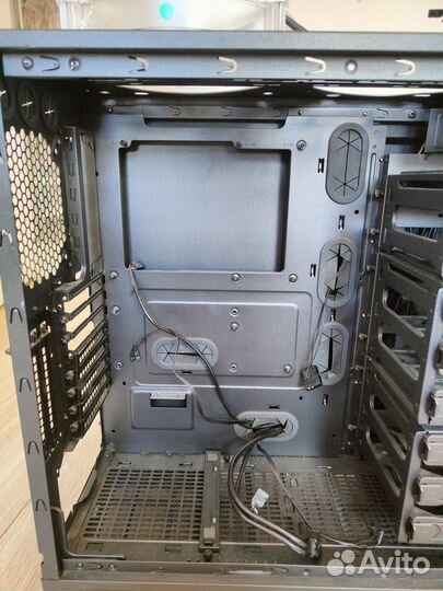 Thermaltake Core V71 Tempered Glass Edition