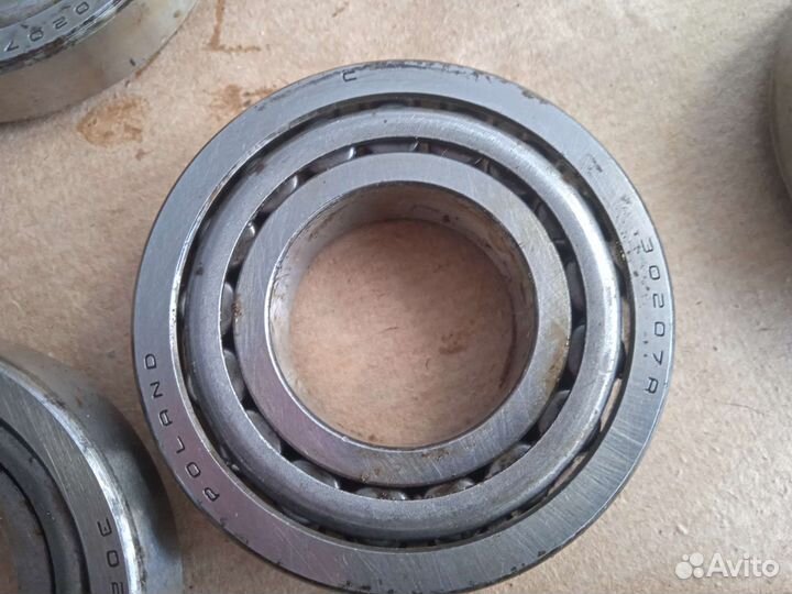 Подшипник роликовый 30207