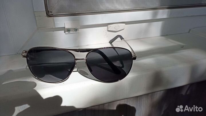 Солнцезащитные очки