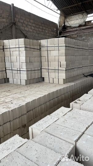 Пеплоблоки, фундаметные блоки, кольца с доставкой