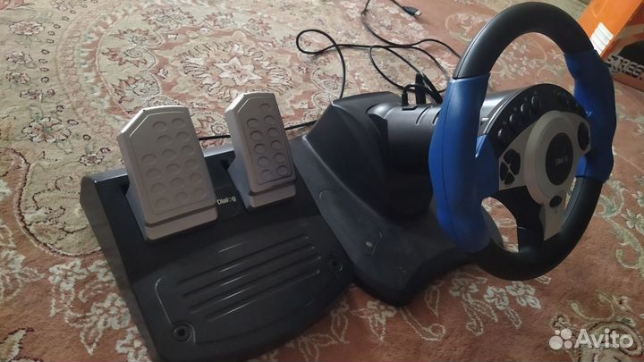 Игровой руль 
