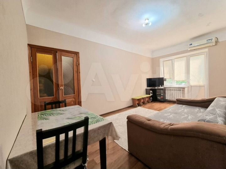 3-к. квартира, 54 м², 3/3 эт.