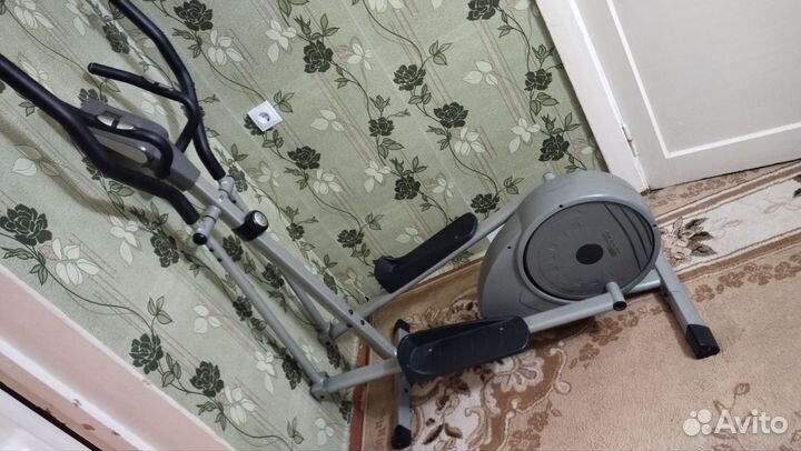 Эллиптический тренажер torneo