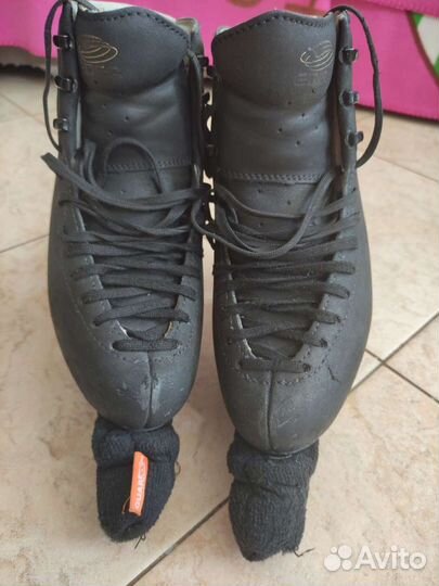 Фигурные коньки edea chorus 235