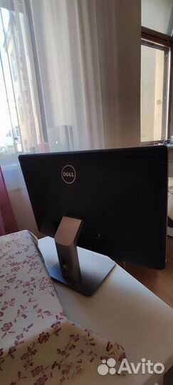 Монитор Dell UZ2215H. Бу