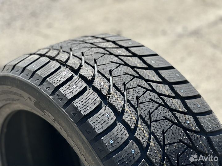 Tri Ace Snow White II 285/45 R21