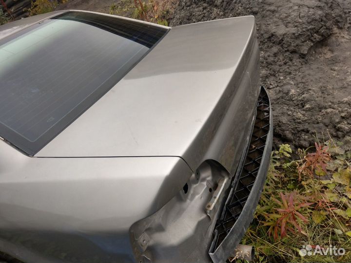 Крышка багажника Мицубиси Галант 1997-2005