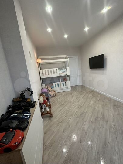 3-к. квартира, 79 м², 12/12 эт.