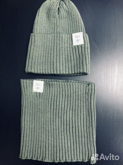 Комплект шапка и снуд