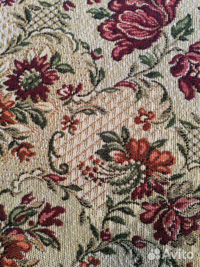 Скатерть гобеленовая