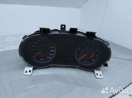 Панель приборов 8100A117