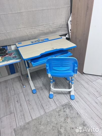 Детская растущая парта и стул