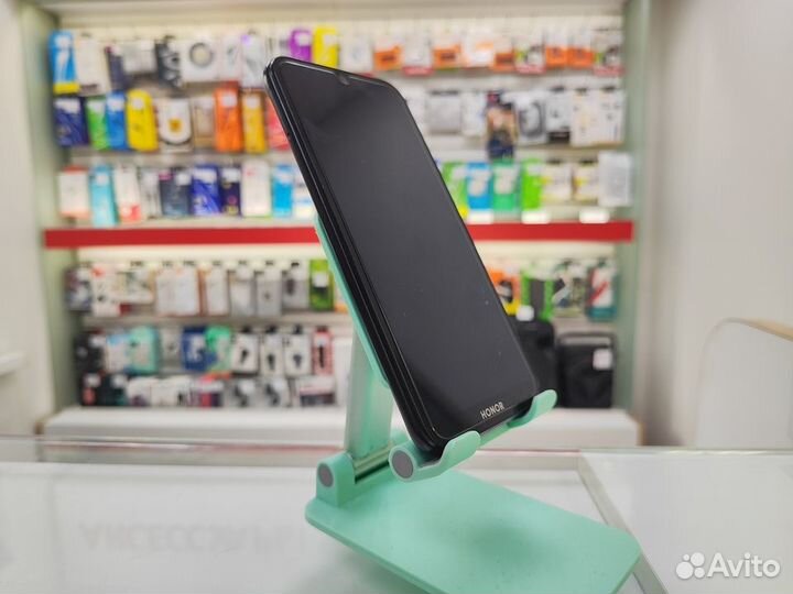 Смартфон Honor 8S 2/32GB (черный)