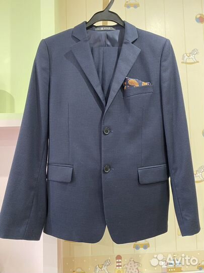 Костюм на мальчика(школьная форма) Пеплос р.164