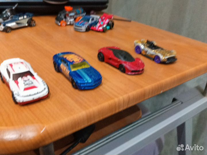 Hot wheels машинки