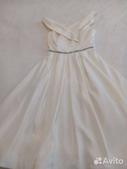 Вечернее белое платье