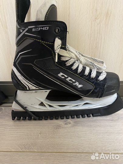 Хоккейные коньки ccm