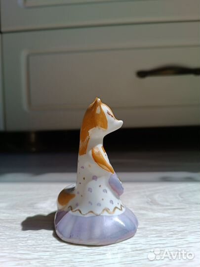 Фарфоровая статуэтка Лисичка Сысерть СССР