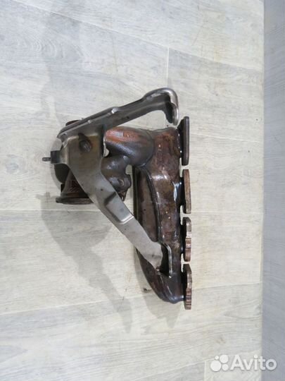 Коллектор выпускной Mercedes Benz W205