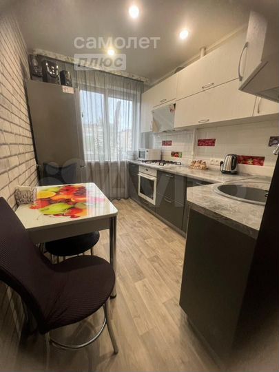 2-к. квартира, 42,3 м², 1/9 эт.