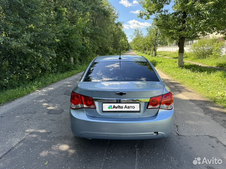 Chevrolet Cruze 1.8 AT, 2011, 186 000 км