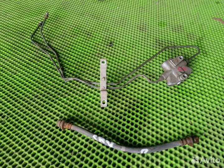 Трубка тормозная на Honda Crv 1996-2002