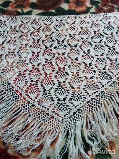 Шаль ручной работы