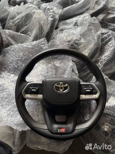 Руль на toyota land cruiser 200