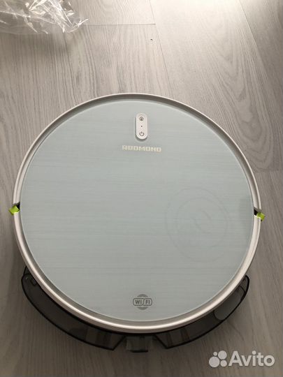 Умный робот-пылесос redmond RV-R640S