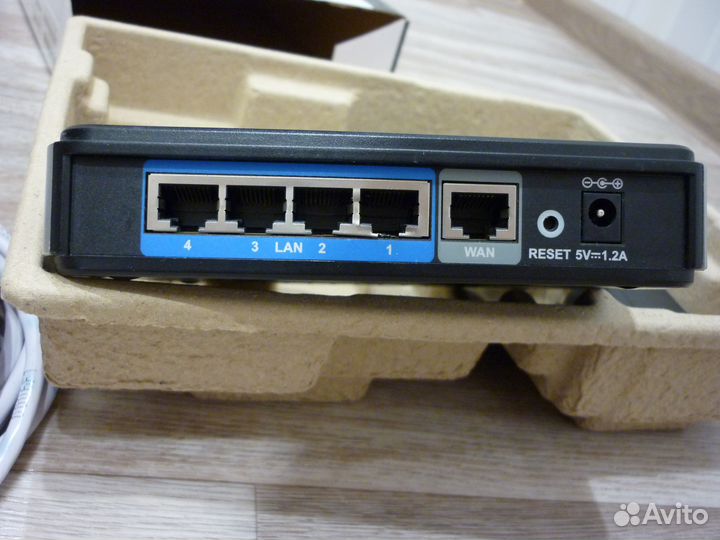 Роутер D-link DIR-100