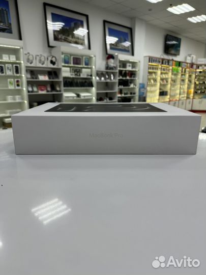 Macbook pro 14 m3 8 512gb