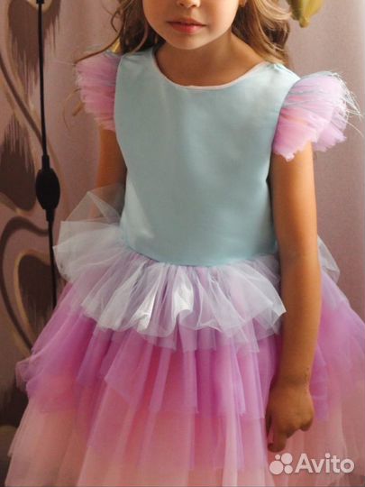 Платье на девочку 110