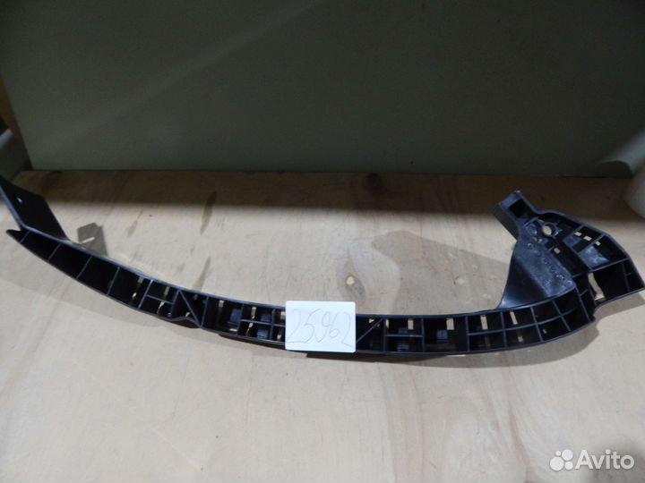 Планка под фару