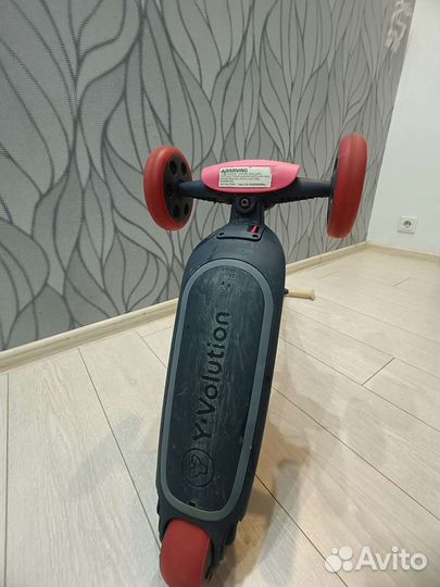 Премиум самокат Y Glider Nua, LED-подсветка