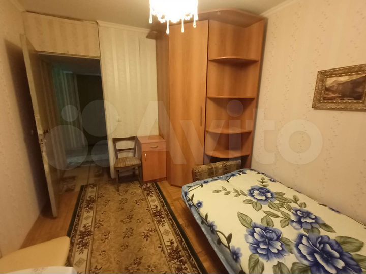 Комната 12 м² в 3-к., 1/9 эт.