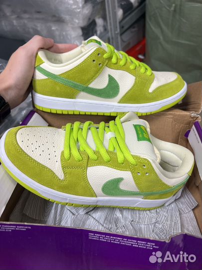 Кроссовки Nike SB Dunk low green apple