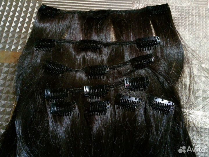 Волосы на заколках