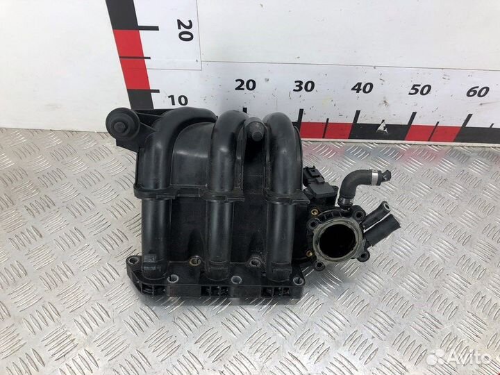 Коллектор впускной для Volkswagen Polo 4