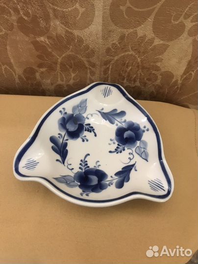 Пепельница фарфор Гжель