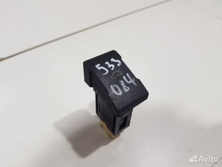 Кнопка открывания багажника (Geely Emgrand EC7)