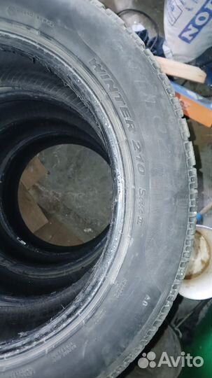 Pirelli Winter Sottozero 210 Serie II 235/55 R18 104