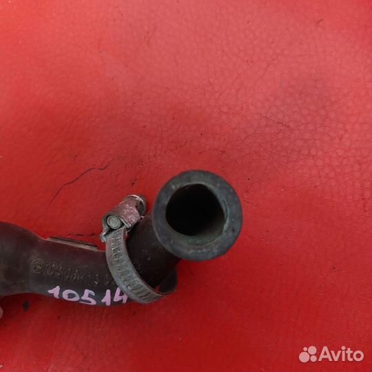 Мерседес 124,126,129 патрубок вентиляции