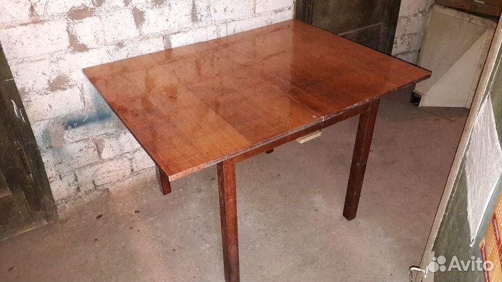 Советский полированный обеденный стол