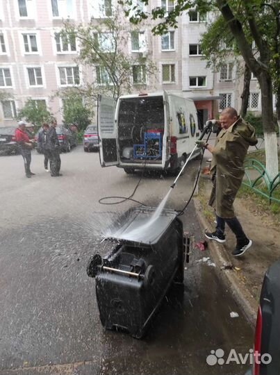 Выездная мойка фасадов, техники, крыш